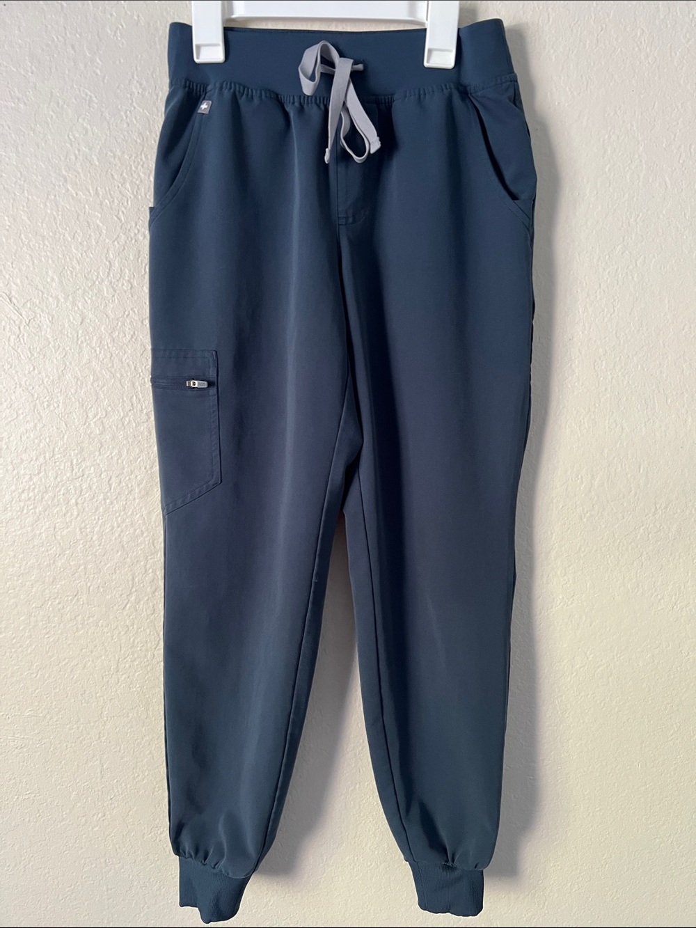 Like New! FIGS Zamora Jogger Scrub Pants in Size XS
